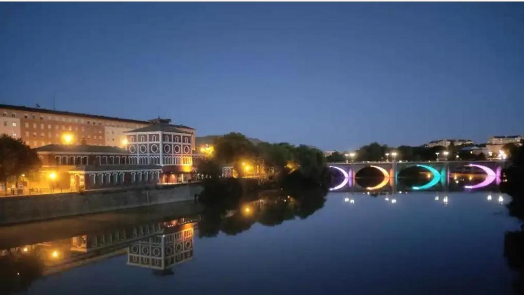 Gonzalo De Berceo 15 " Calidad-Sobrio" And " Free Private Parking " Logroño Exterior foto